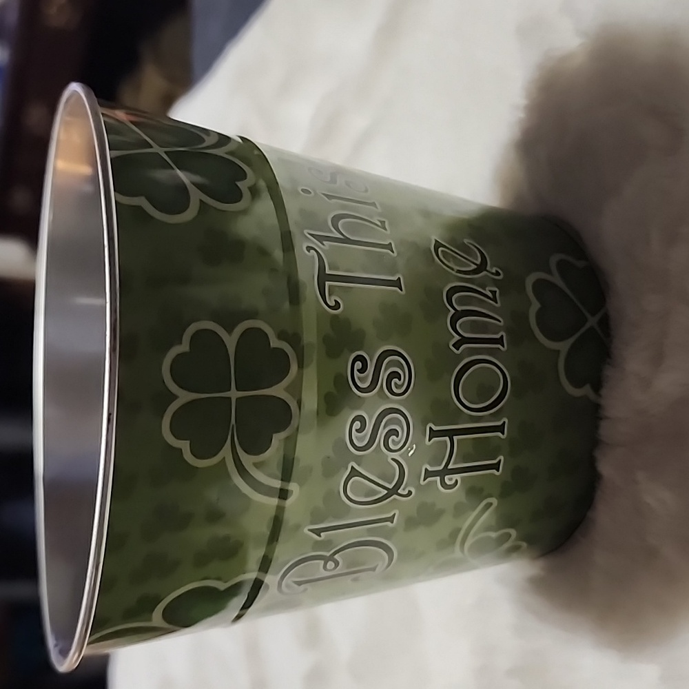 BLESS THIS 🏡 HOME  ☘️  SHAMROCK TIN CAN.